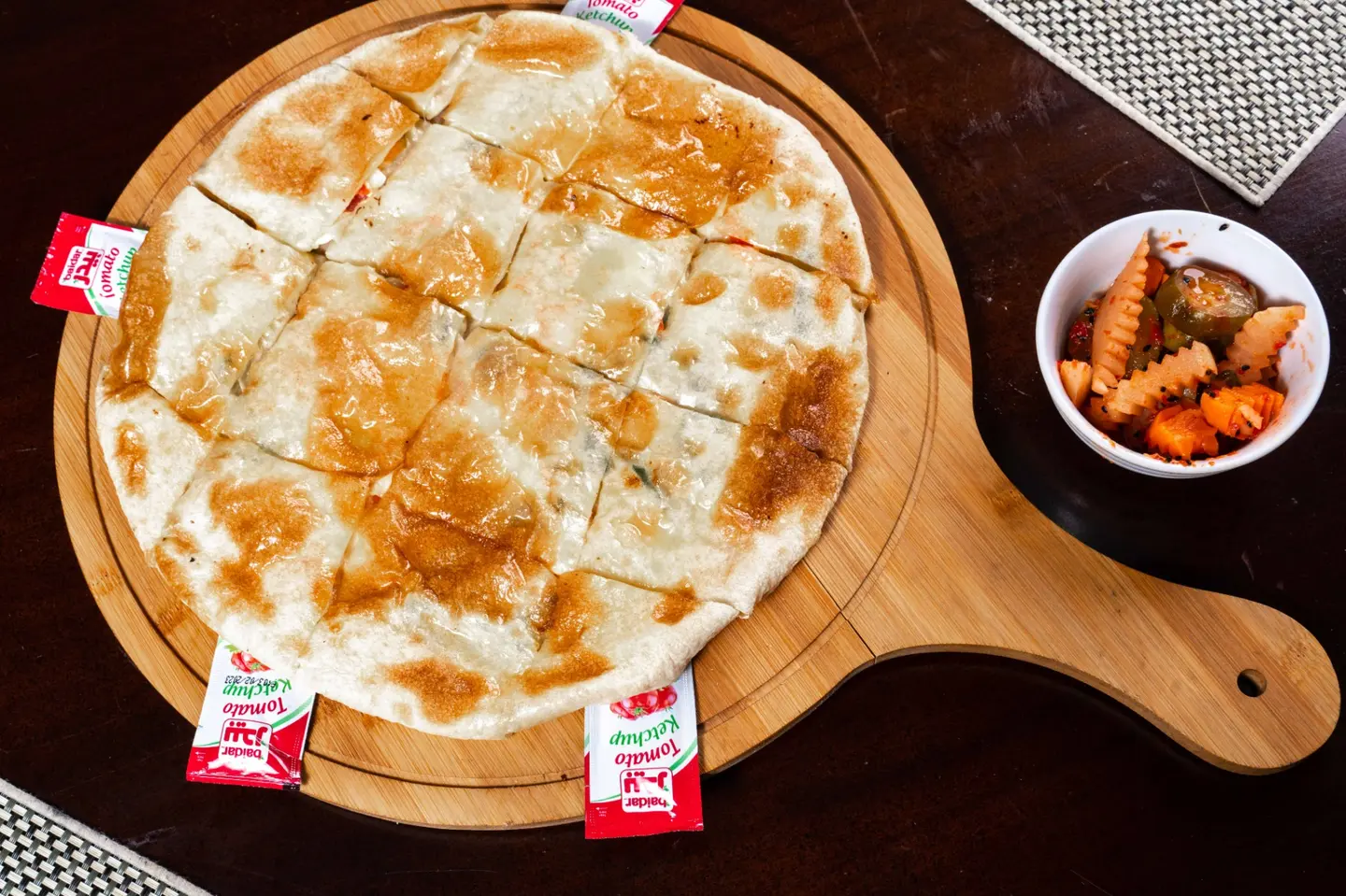 Mix Cheese Pizza - Medium