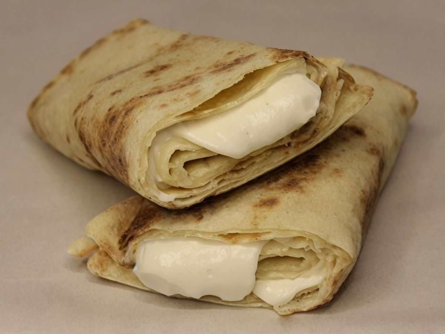 Spread Cheese - Medium