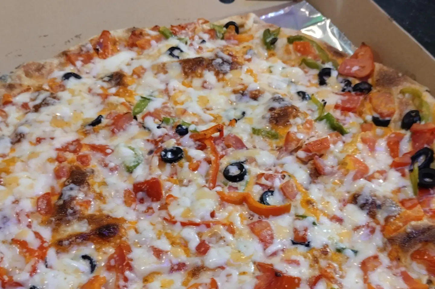 بيتزا جبن حضار - صغير