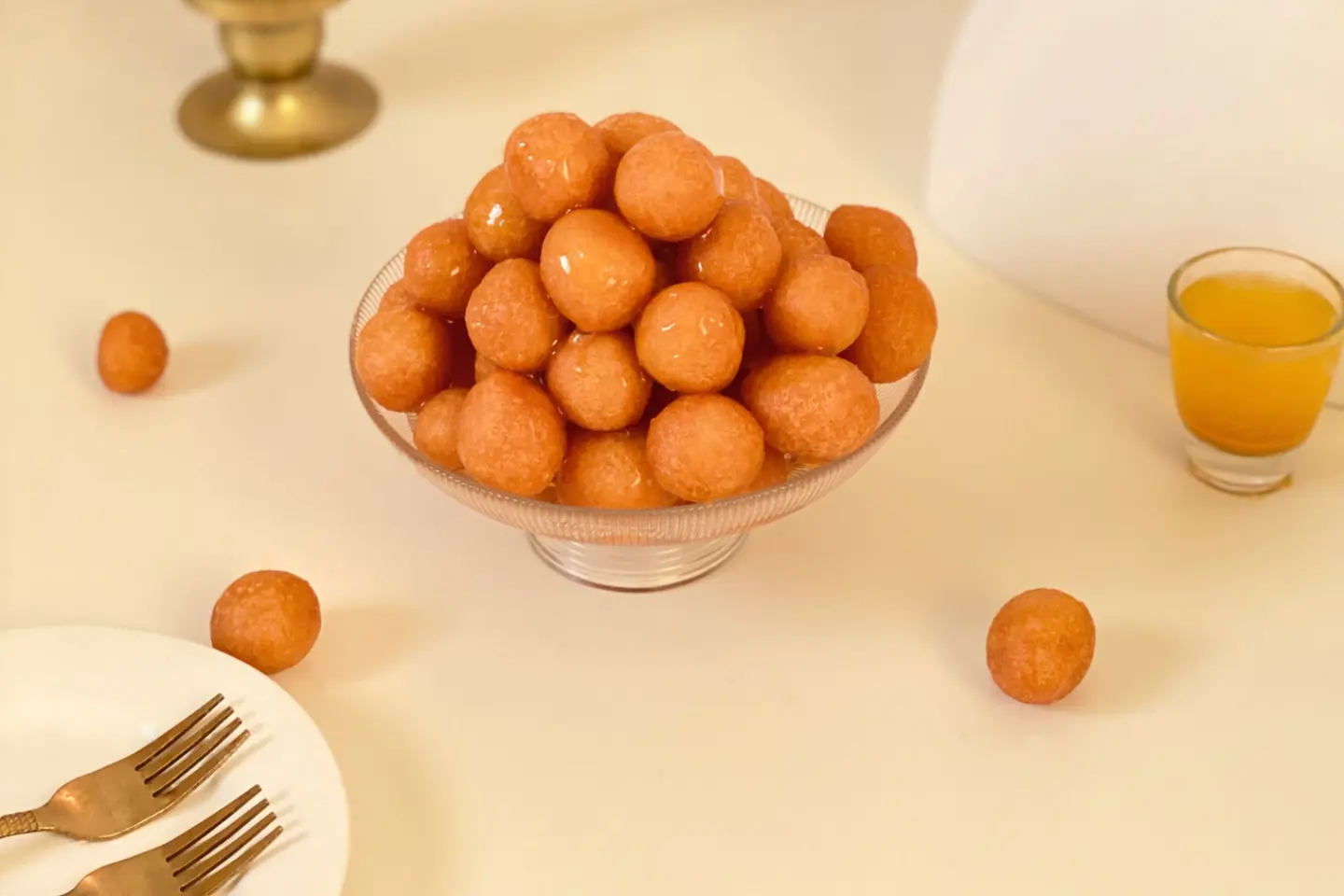 لقيمات بالشيرة  - صغير