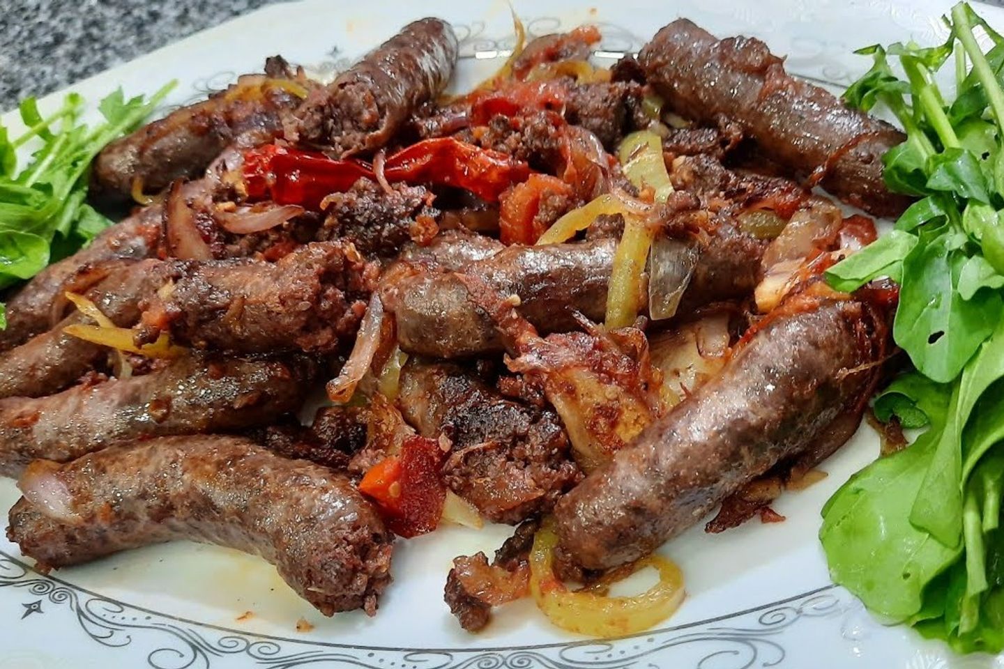 سجق مشوي - ساندوتش