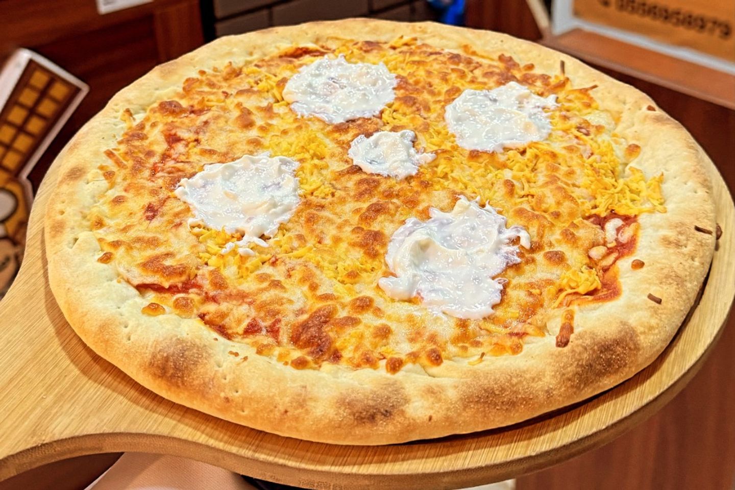 بيتزا مشكل أجبان - كبير