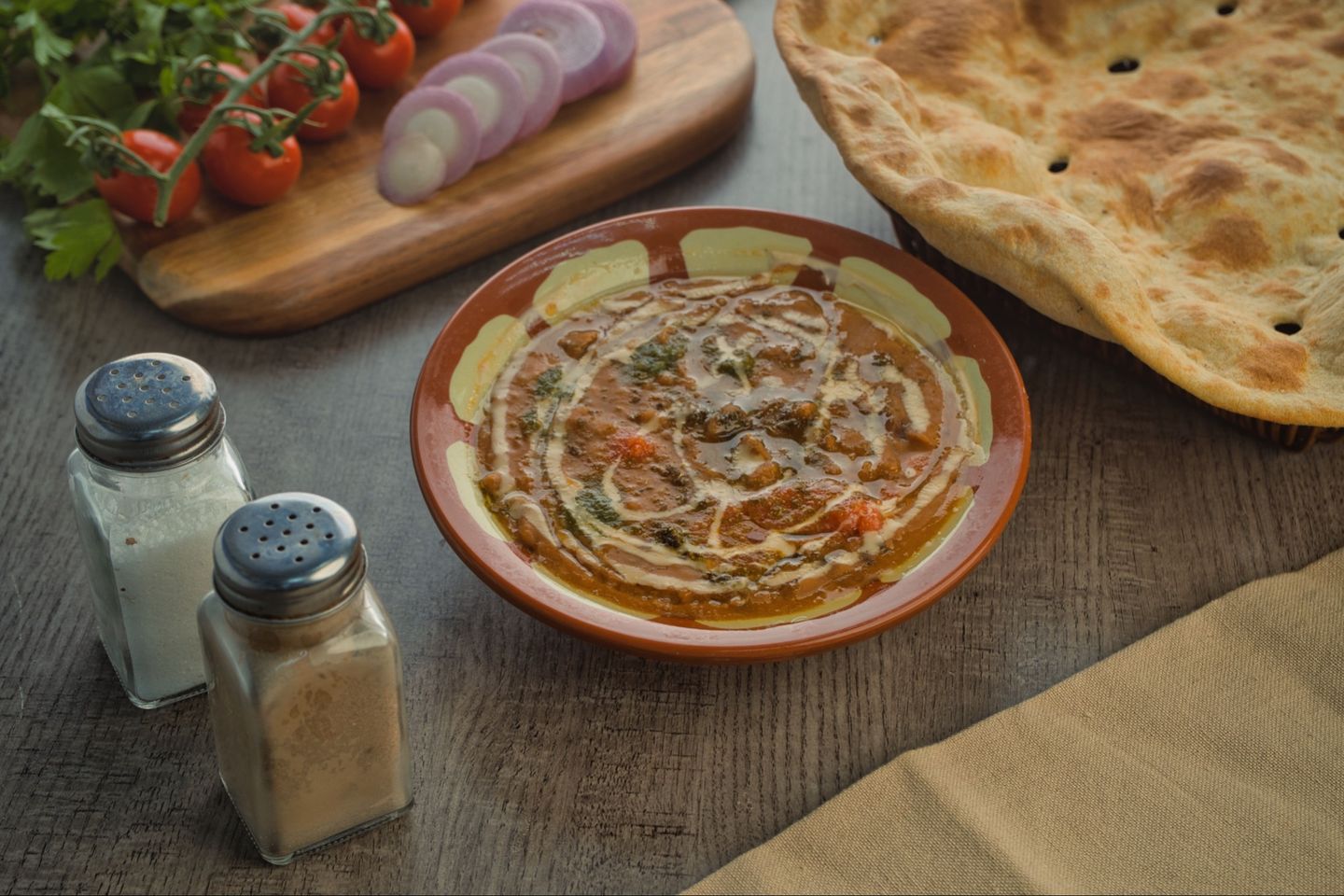 Tawa Foul  - With Hummus