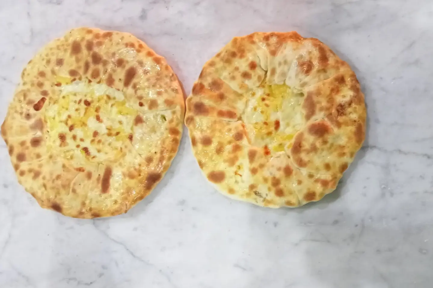 بيتزا فرعونية - بيتزا فرعونية صغير