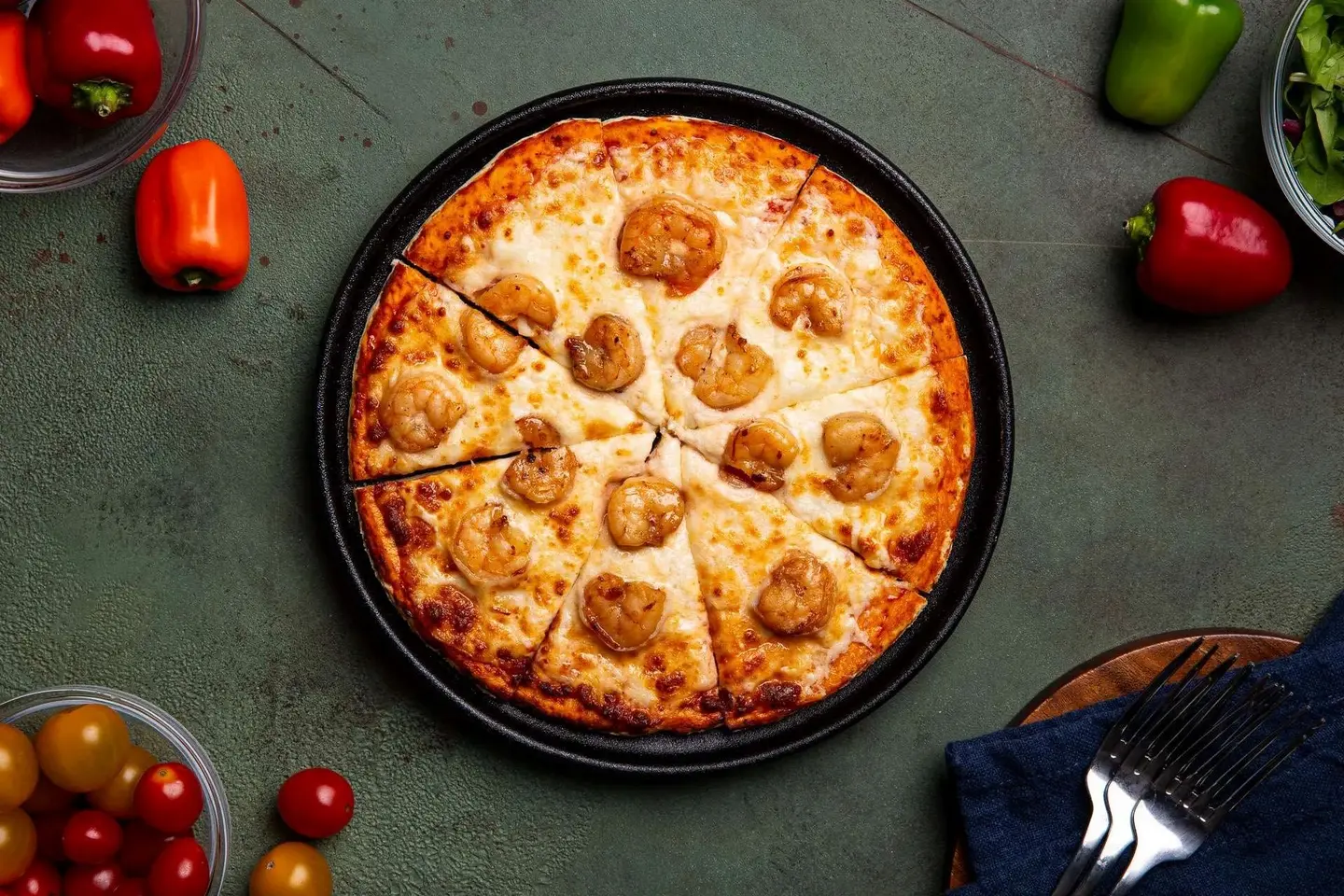 Seafood Pizza - M