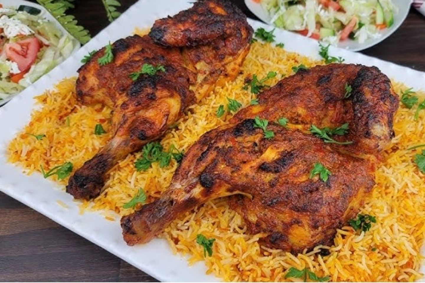 دجاج على الفحم مع ارز بخارى  - ربع دجاج مع ارز بخارى مع سلطه خضراء