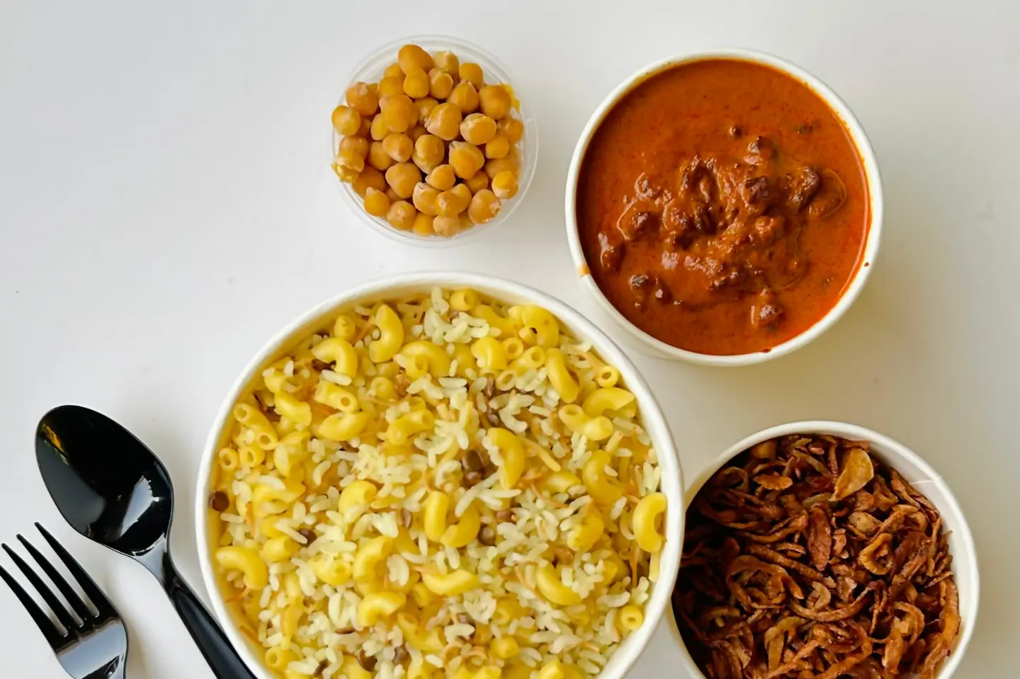 Kushari With Eskimo Beef Sauce - Small