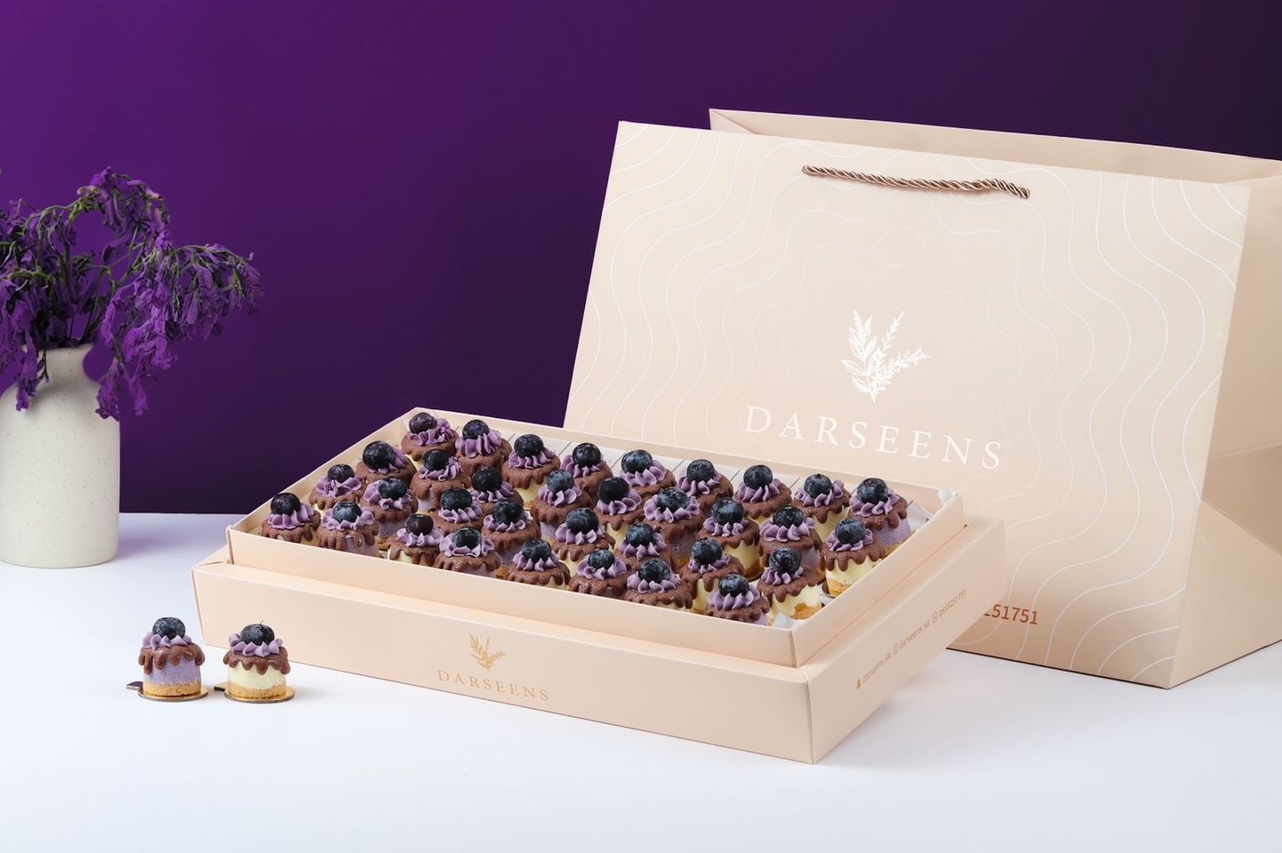 Jacaranda Cheesecake Box - Medium Box