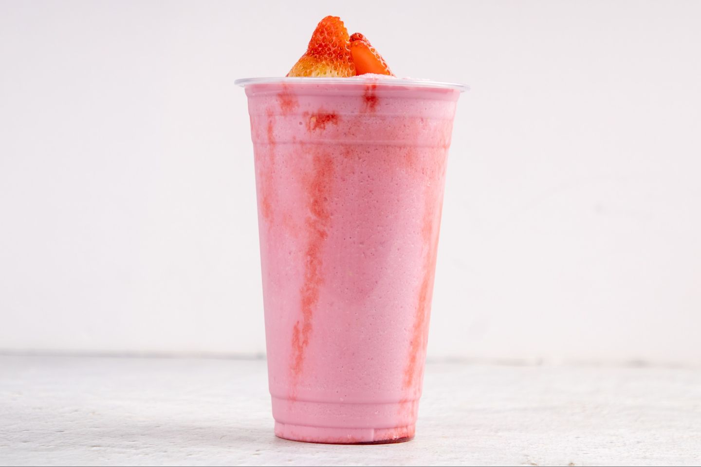 Strawberry Milkshake - Medium Cup