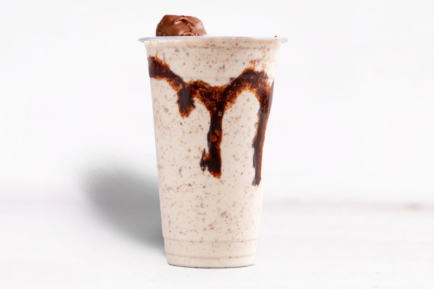 Snickers Milkshake - Medium Cup