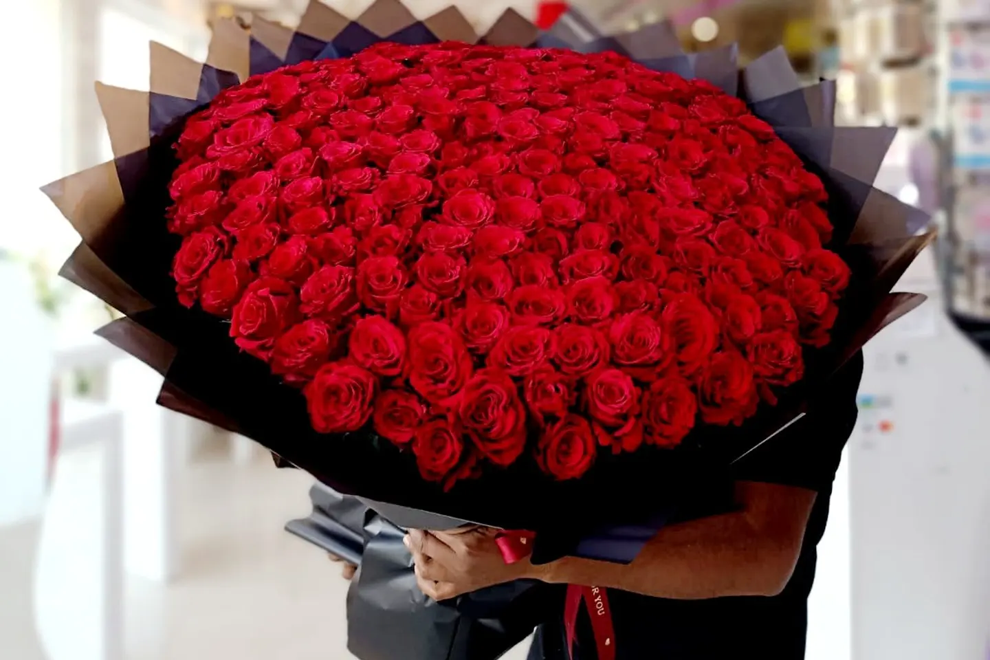 Big Love - 100 Roses