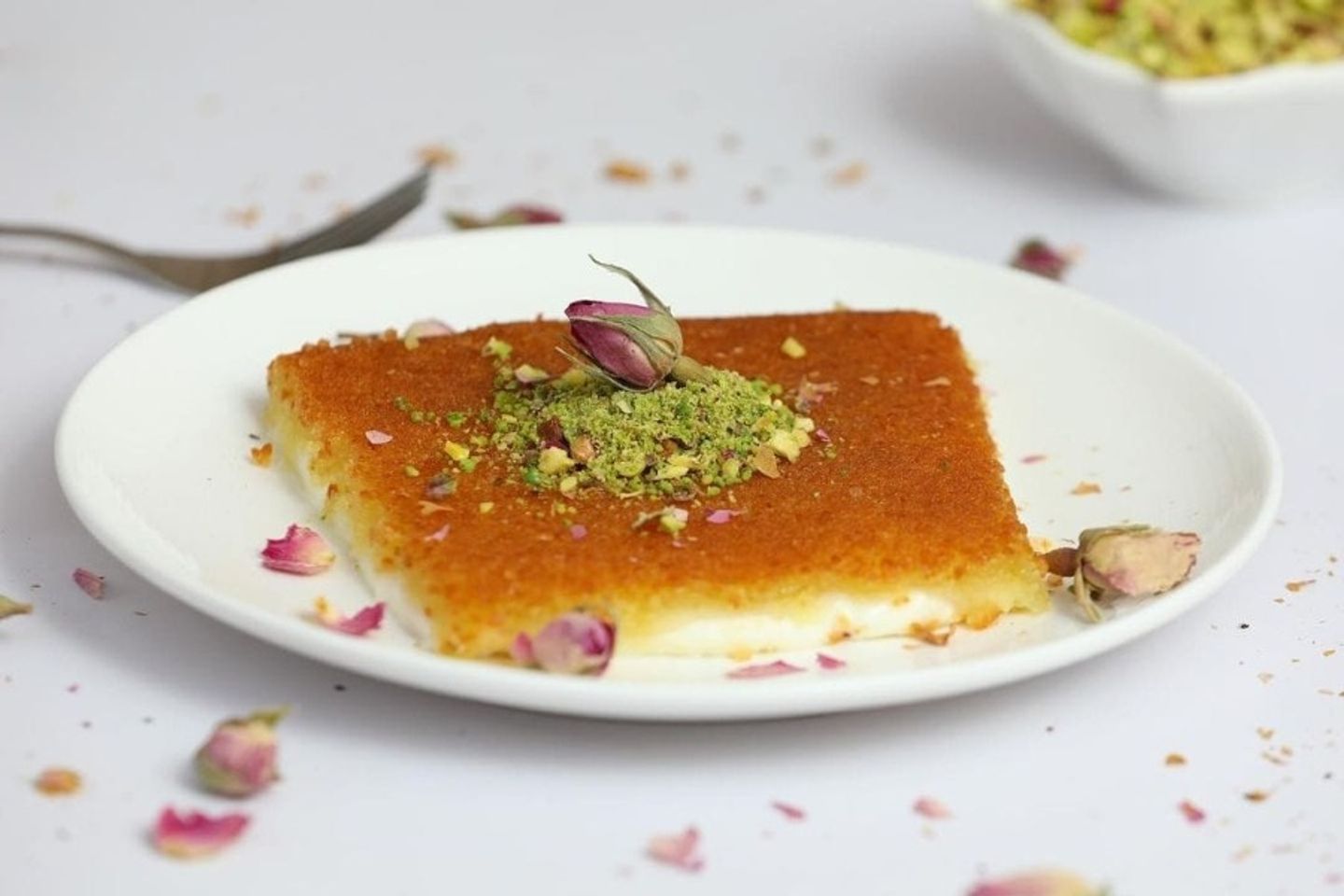 نابلسية ناعمة بالجبنة - وسط