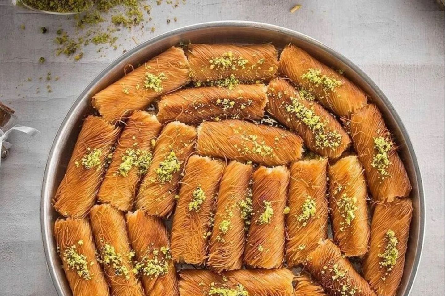 مبرومة الكنفاني - بالجبنة النابلسية  - وسط