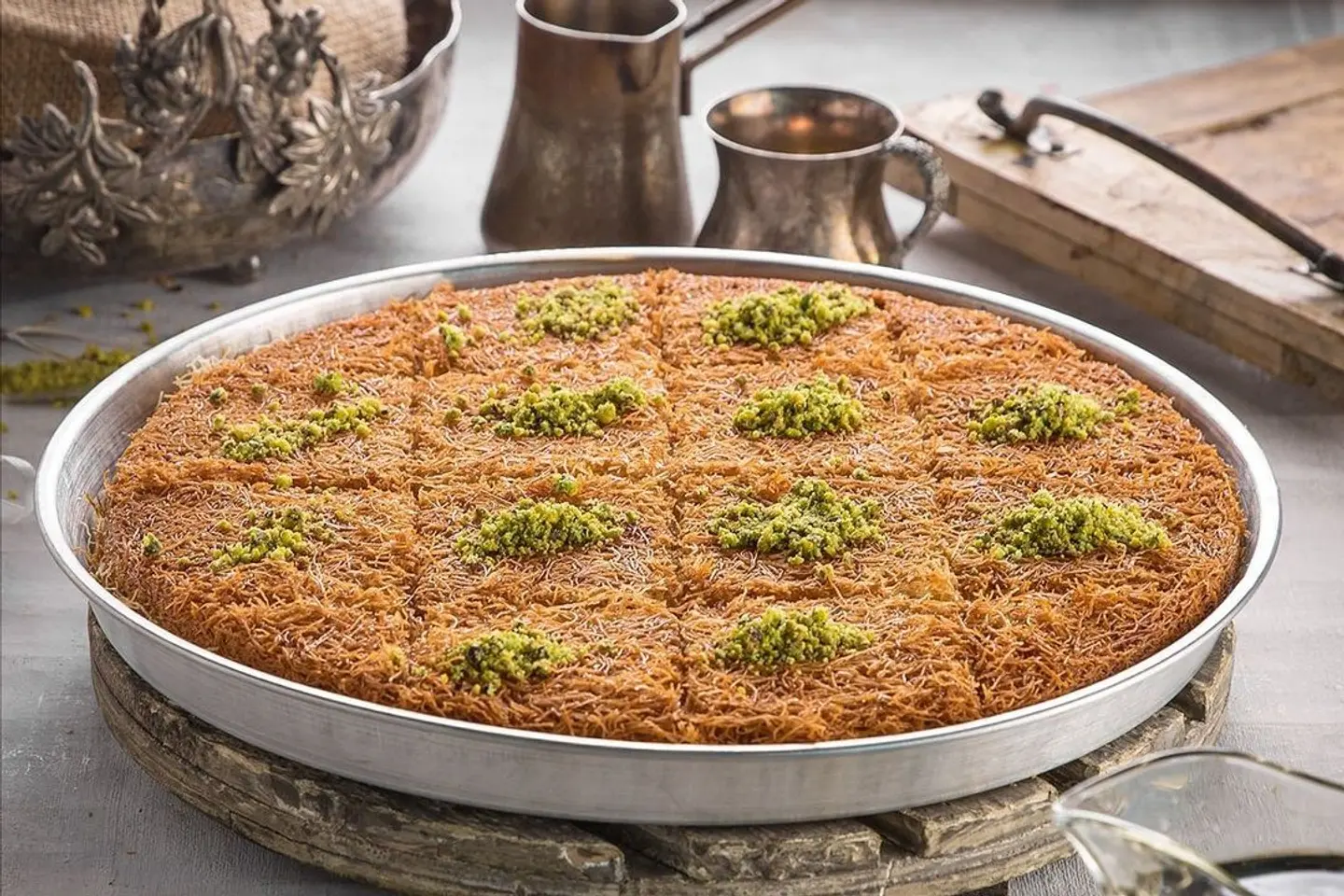 كنافة بين نارين - للحفلات والمناسبات - بالقشطة 3 كيلو