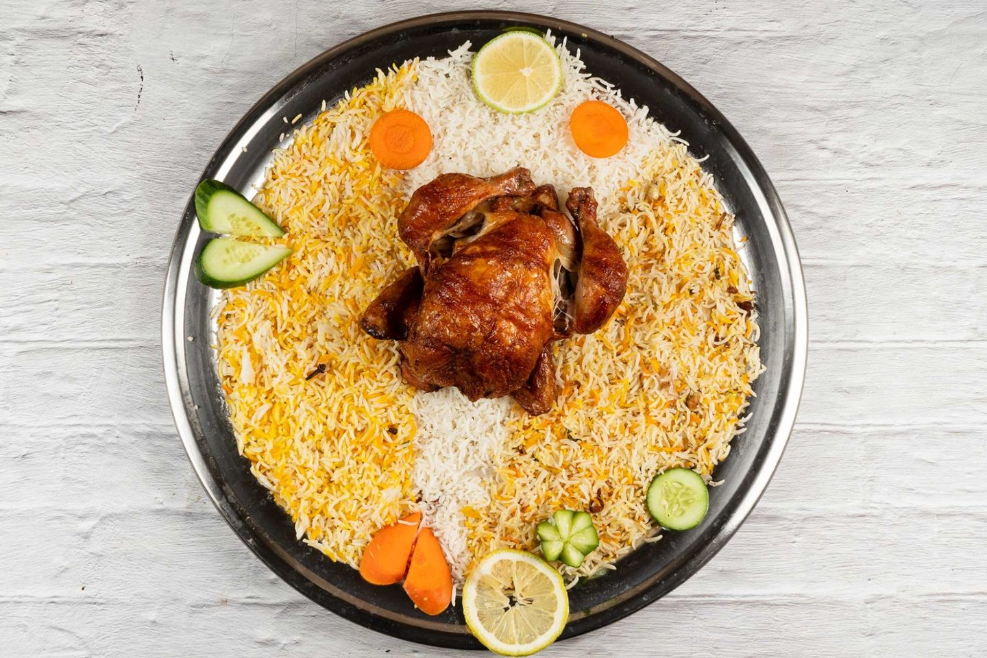 دجاج مضغوط مع الارز - دجاجه كامله