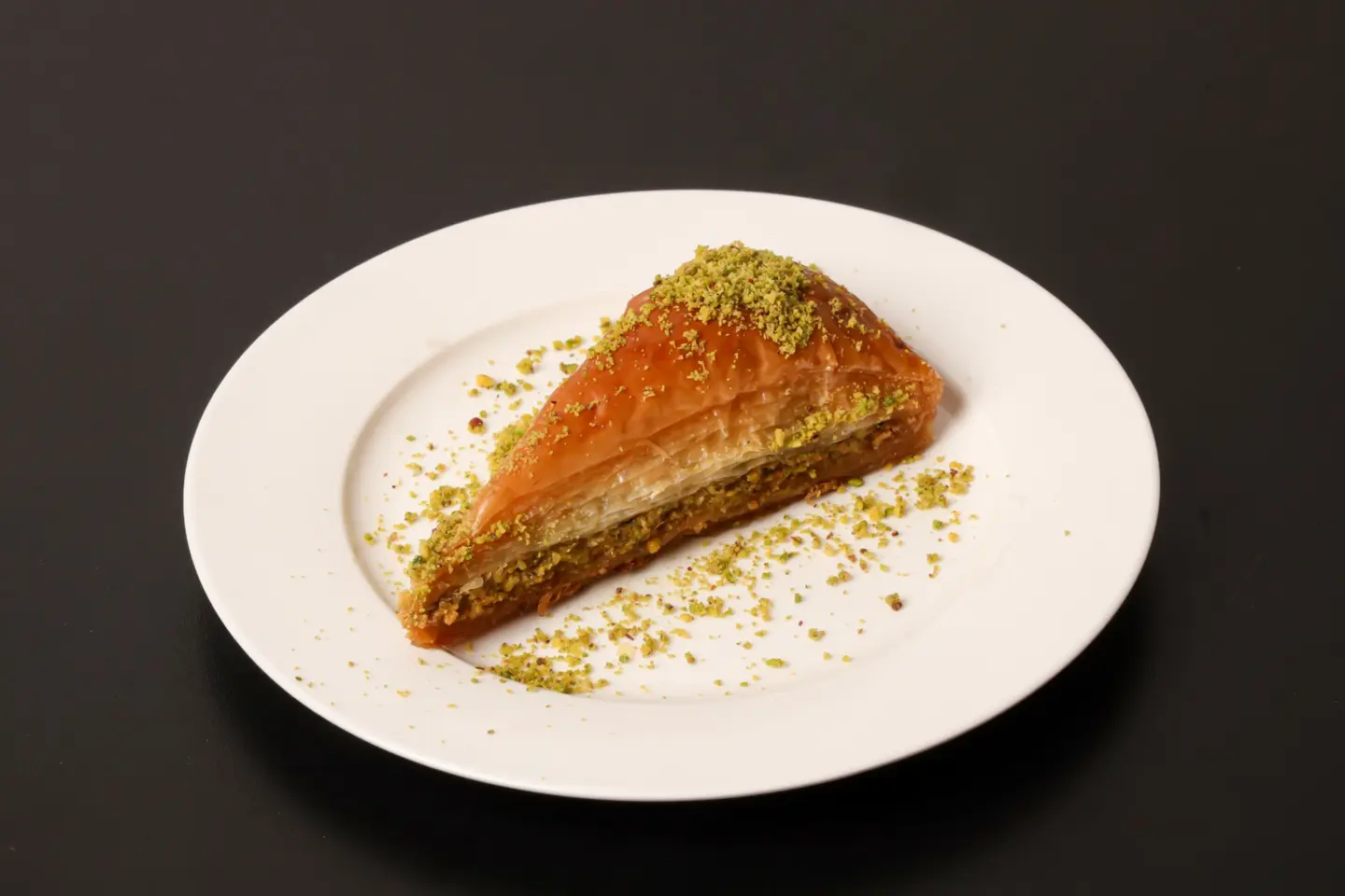 بقلاوة هاووش ديليم بحشوالفستق - قطعة واحدة - حجم صغيره