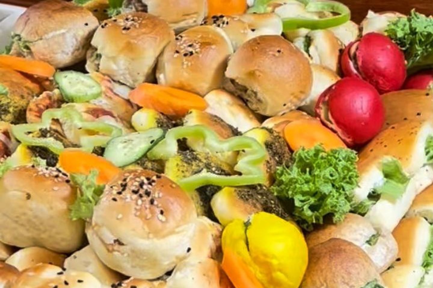معجنات تاج الحلا - وسط