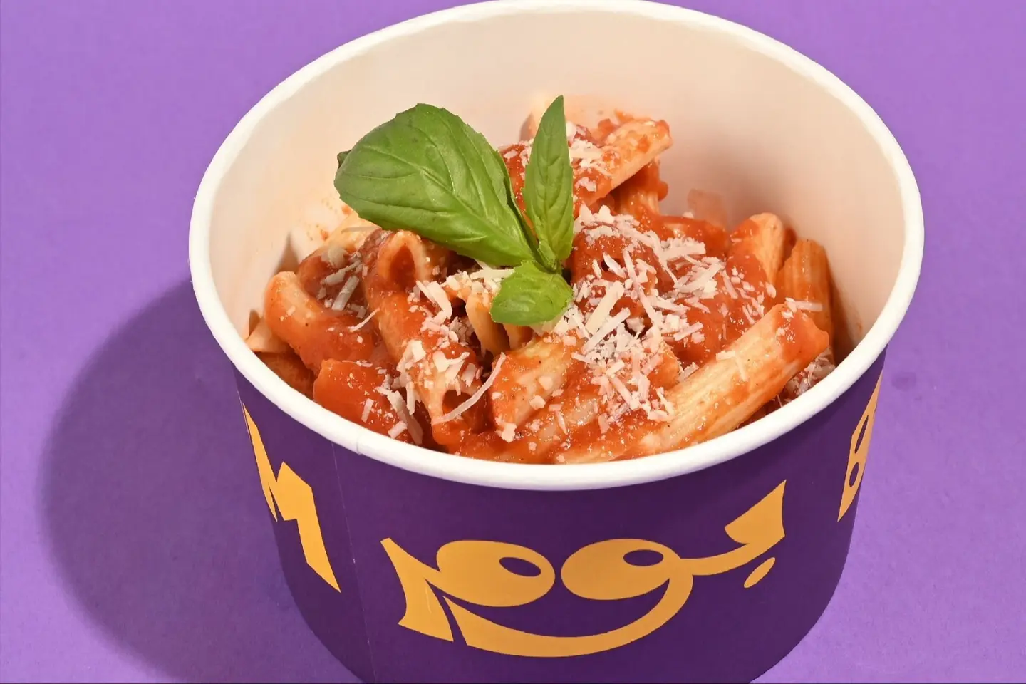 Pasta Pomodoro And Basil - Fettuccini