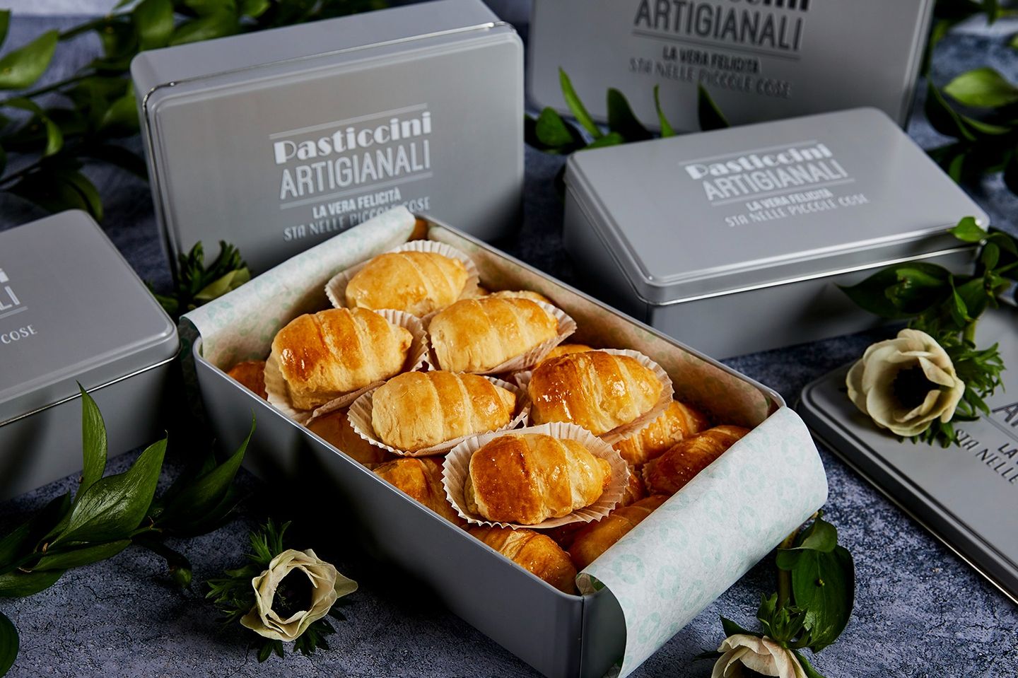 Cannoncini Box - Small 10 Pcs