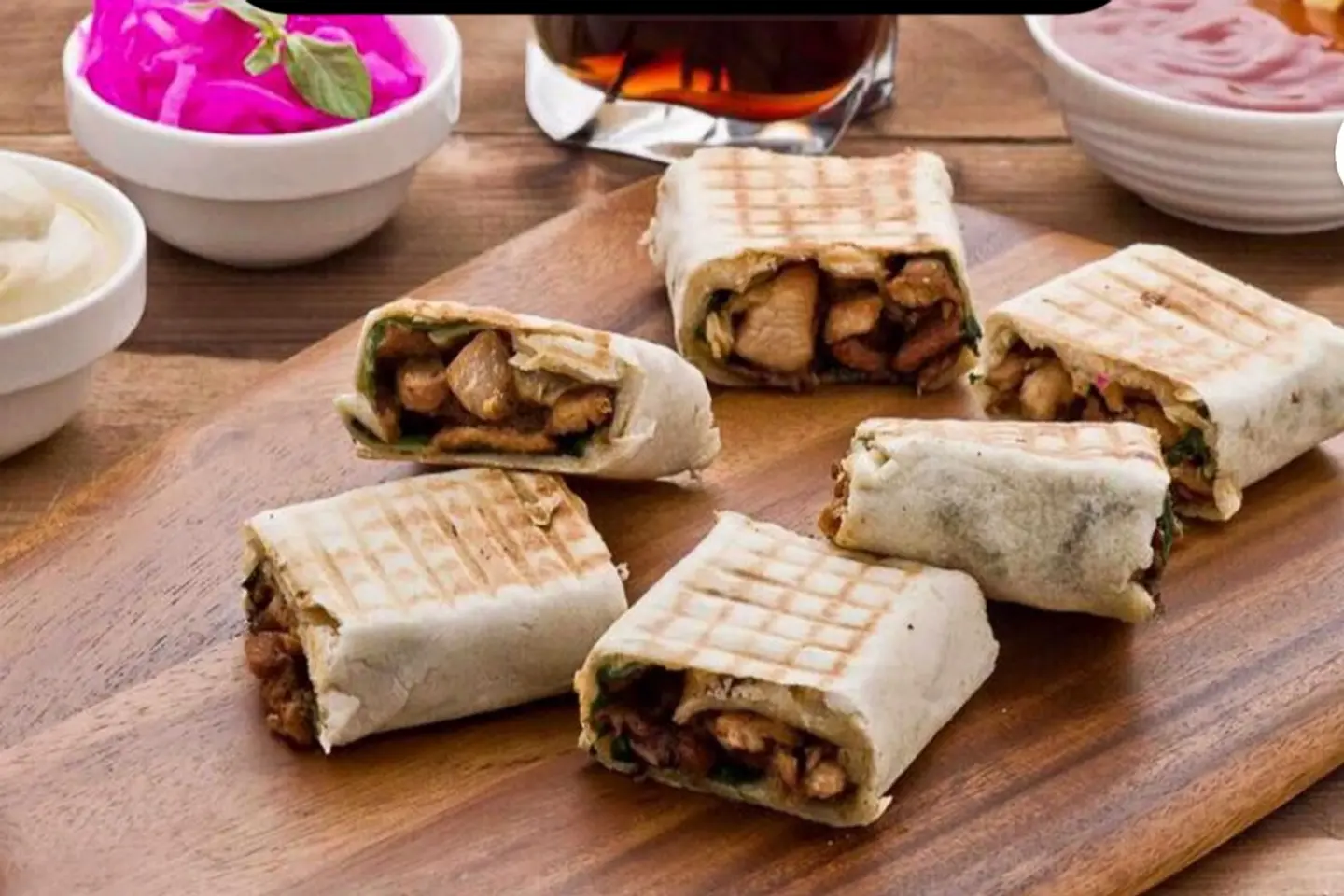 وجبة فلة دجاج أو كبدة فلسطيني  - اللحم