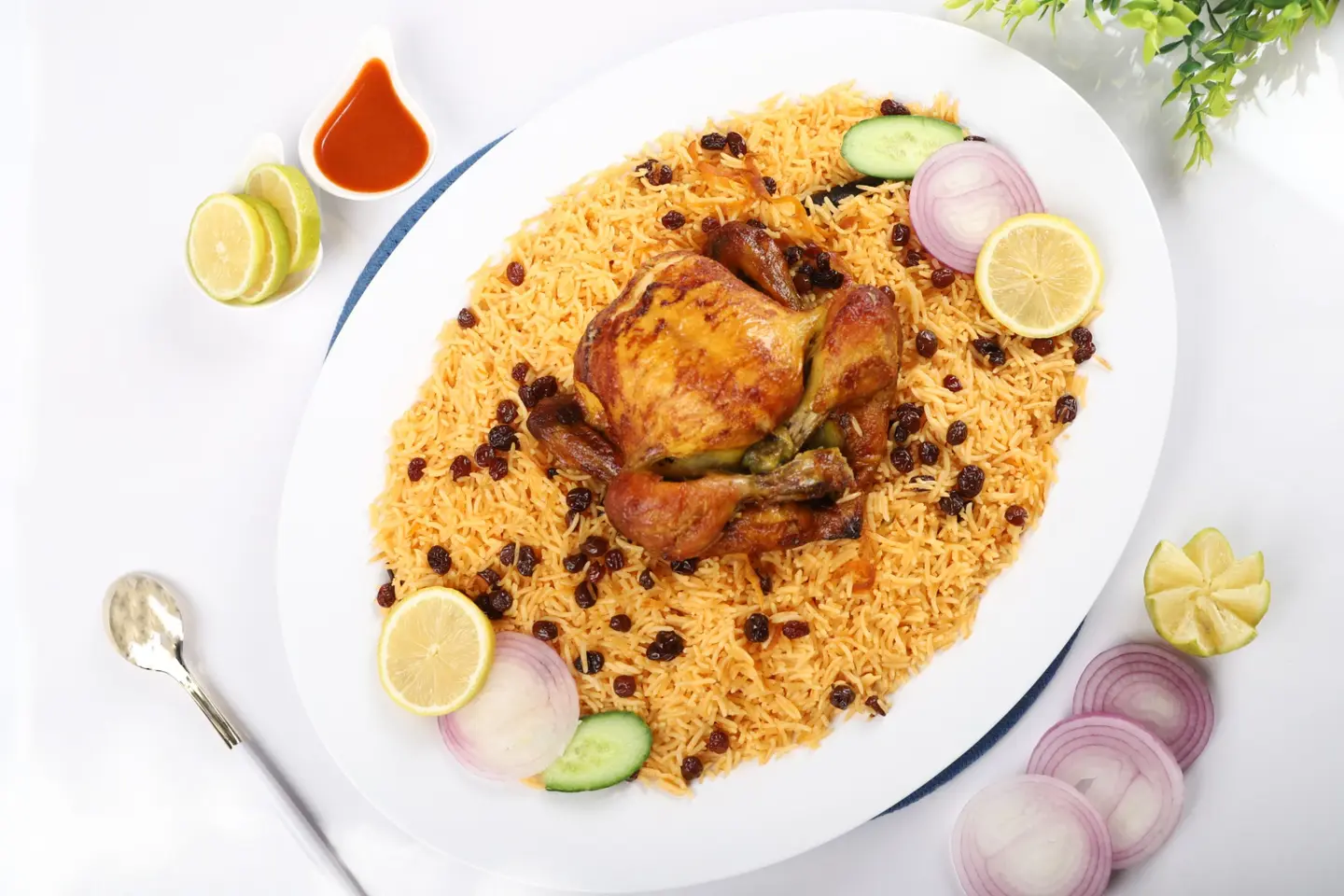 دجاج شواية مع ارز مبهر - نصف دجاجة