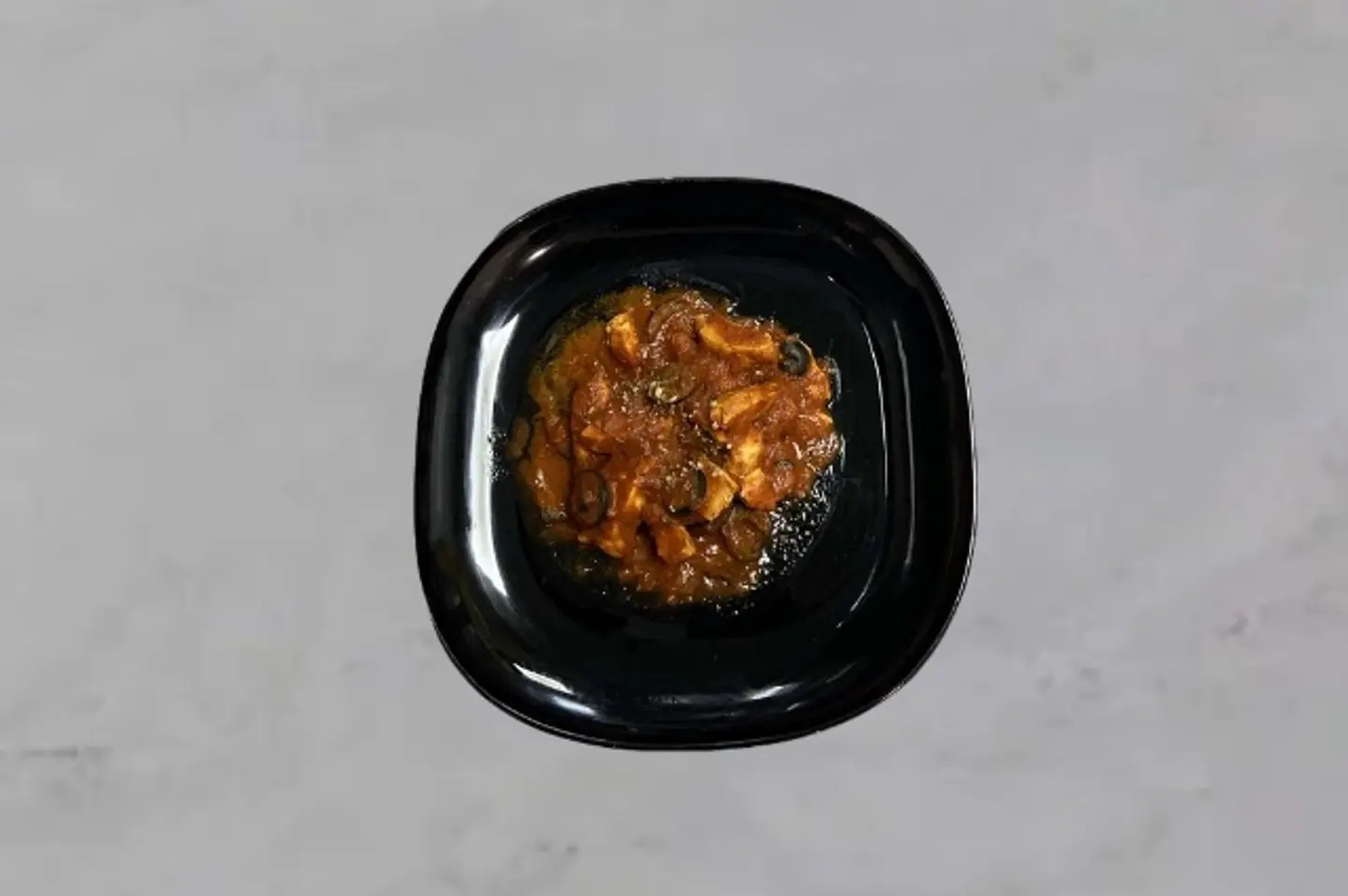 Olivia Chicken With Olives - 100 Grams