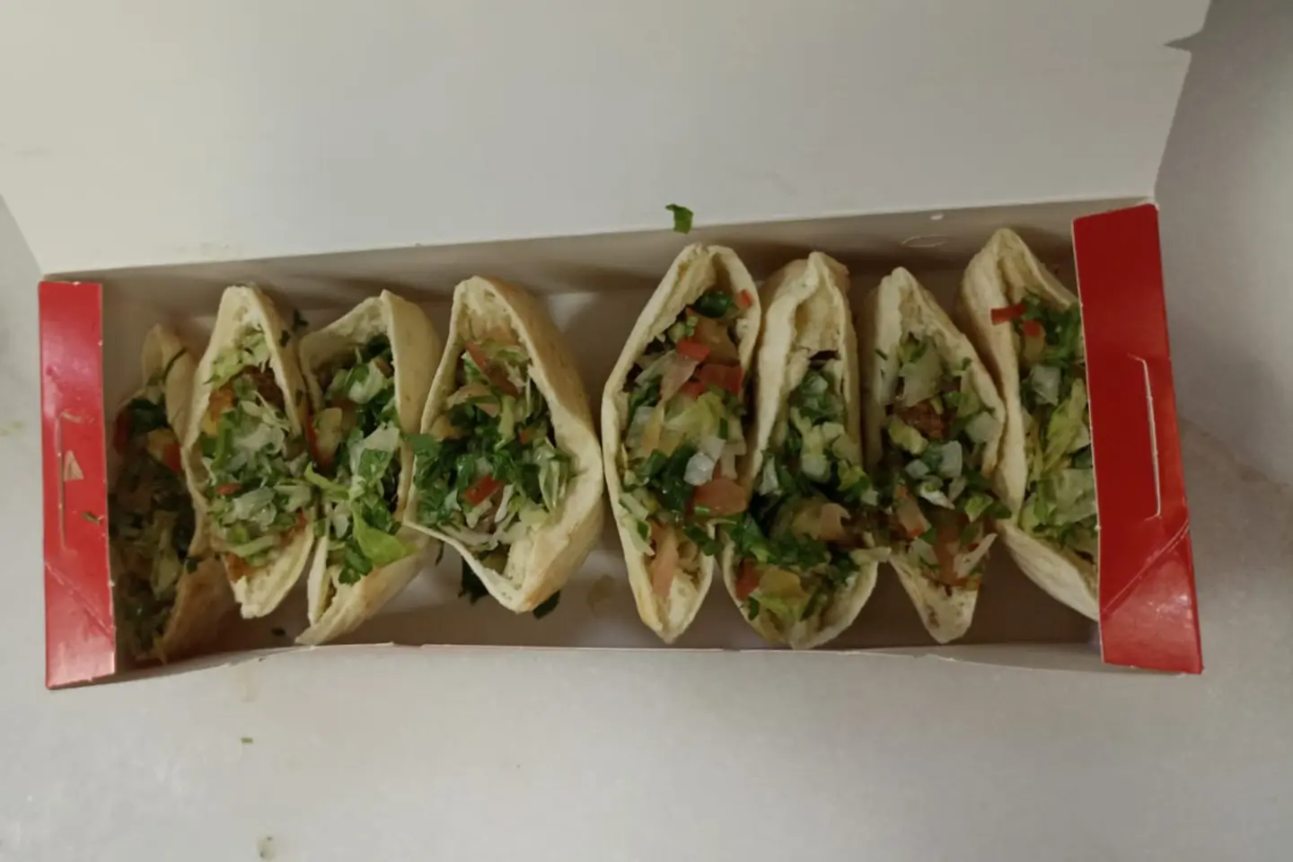 قوارب - دجاج