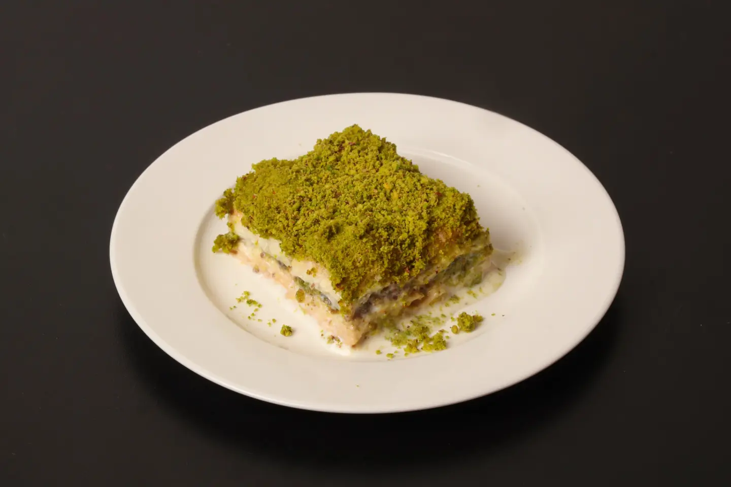 بقلاوة باردة بالحليب والفستق - ربع كيلو