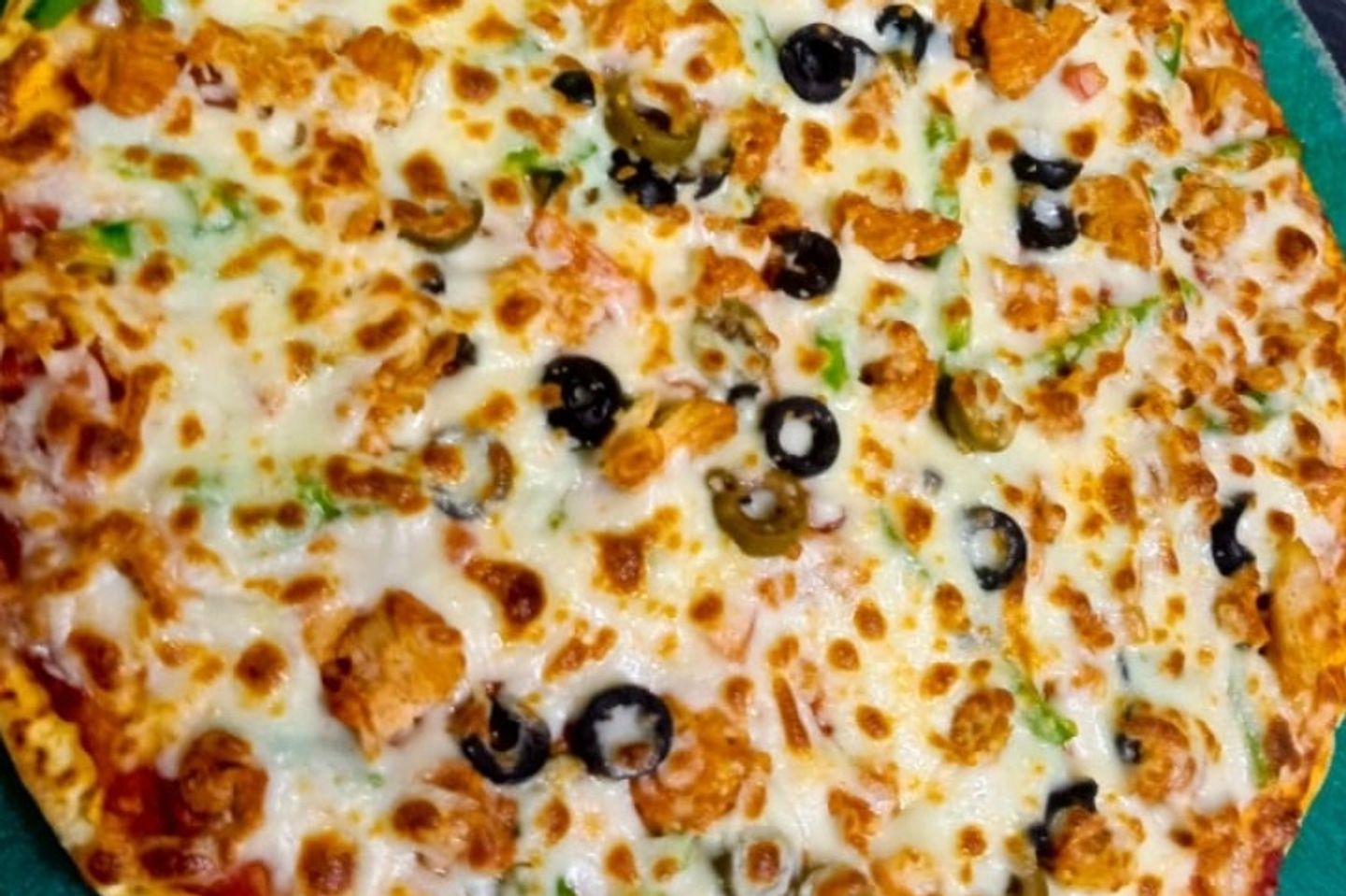 Vegetable With Chicken Pizza - Small