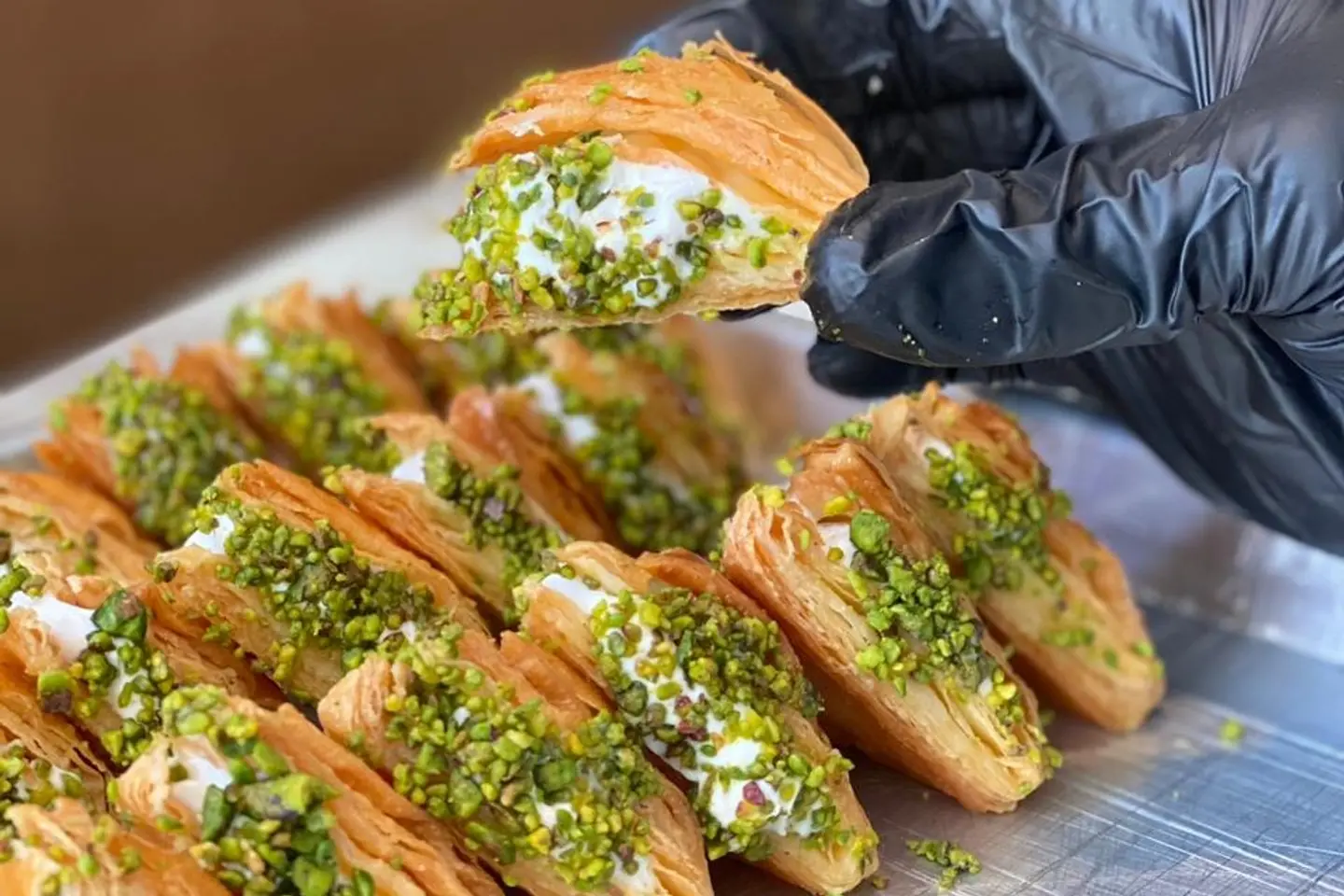 بقلاوة وربات القشطه - ربع كيلو