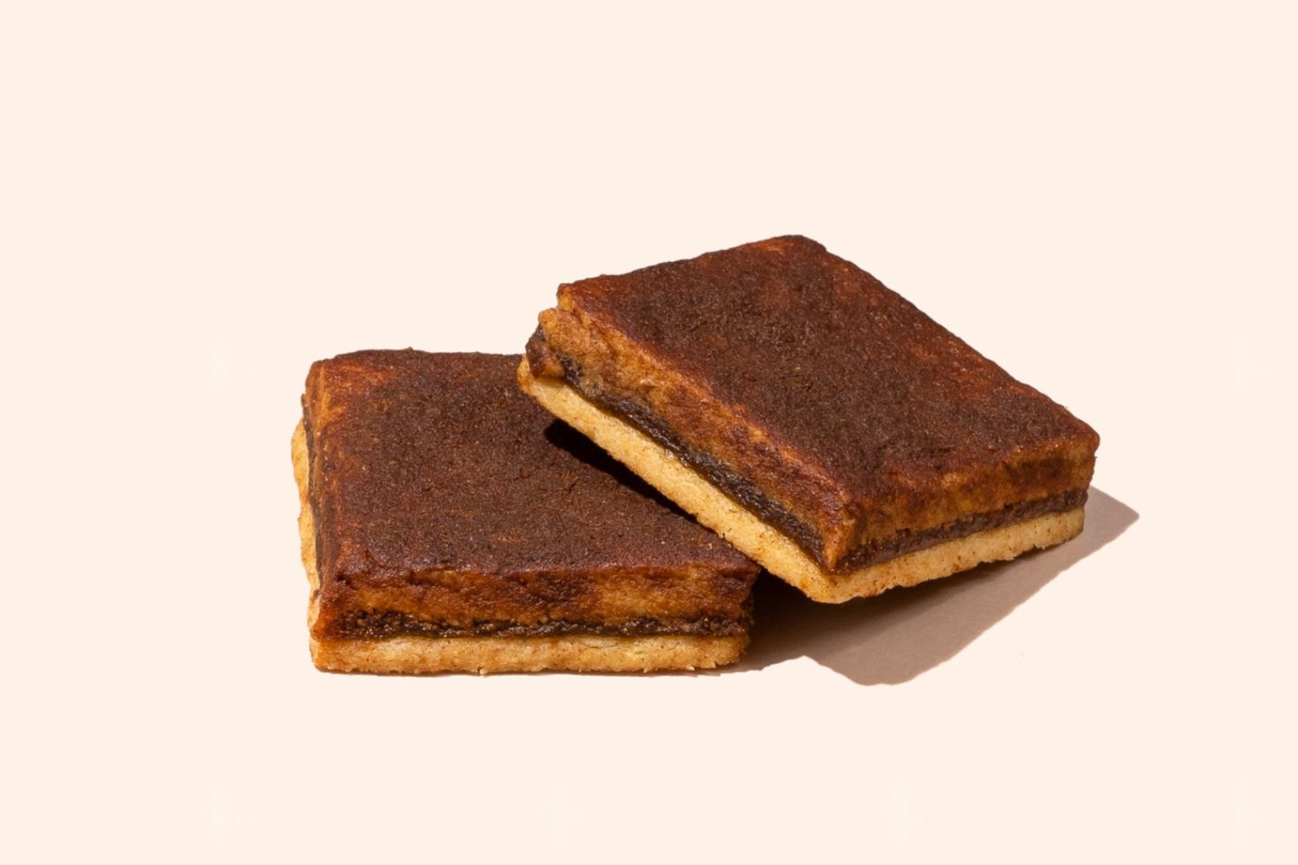 Maqrota Dates And Walnut With Cinnamon - Small