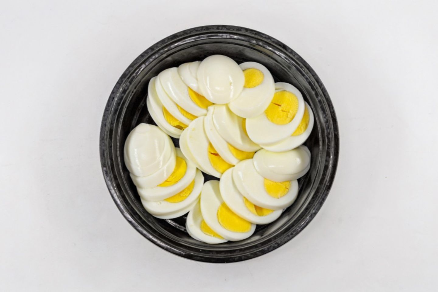 بيض مسلوق بالجبن - ساندوتش