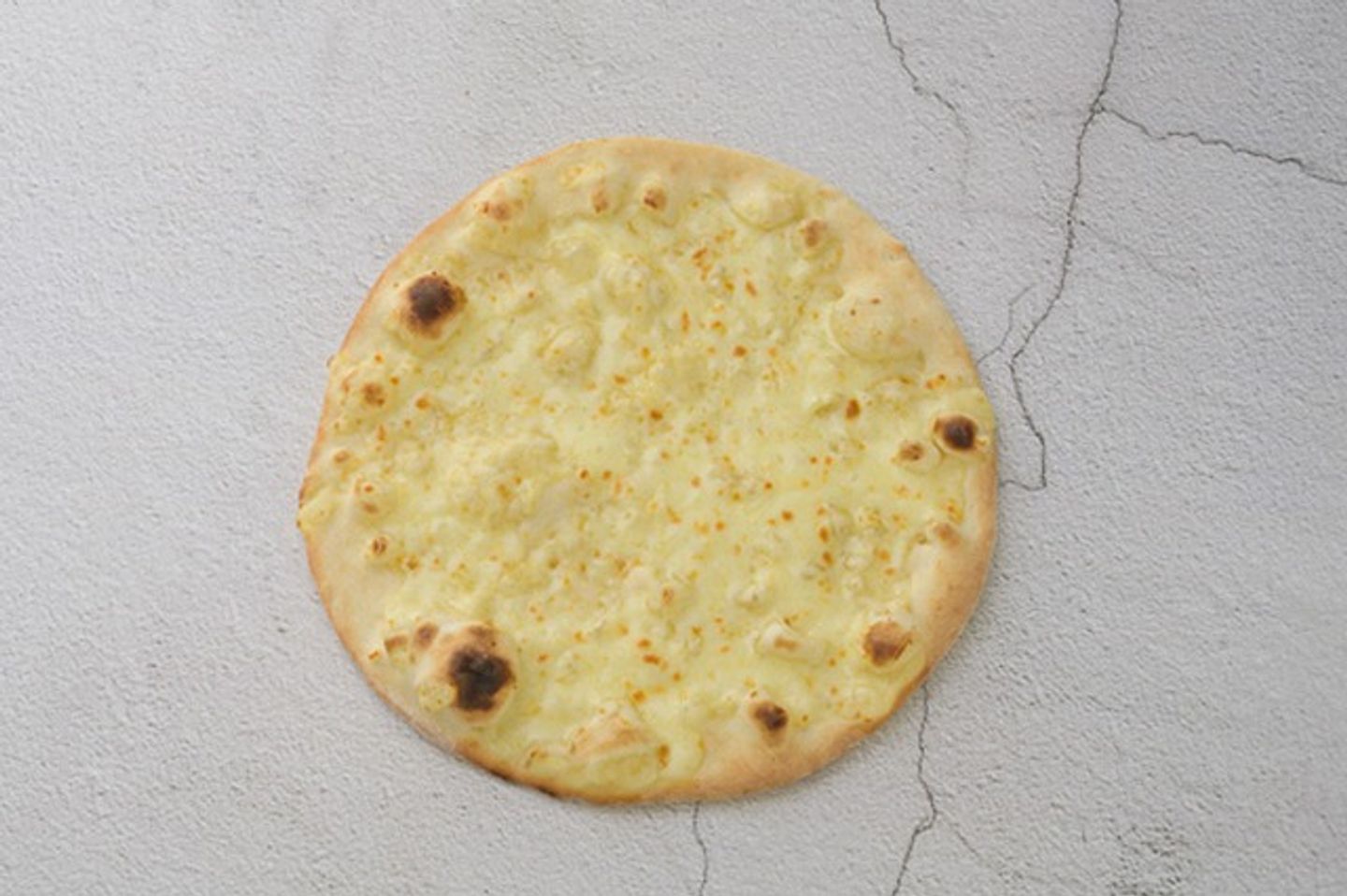 جبن الموزريلا  - بالخبز الابيض