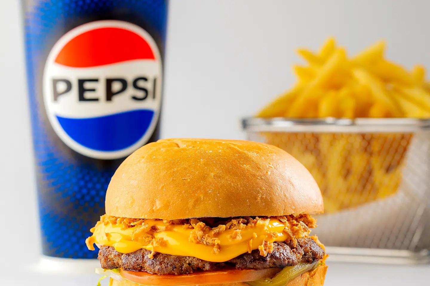 Meal Beef Burger With Cheese - Small