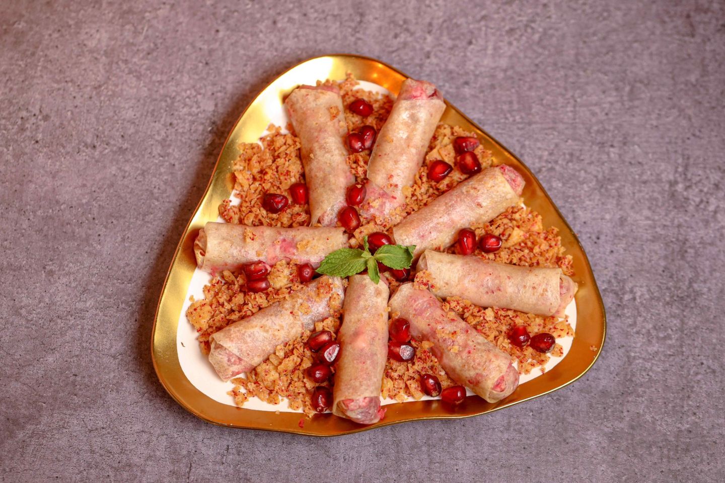 Musakhan Roll - Small 10 Pieces
