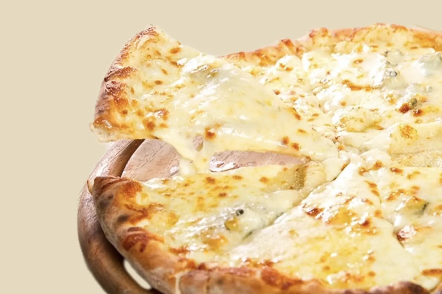 بيتزا الاجبان - وسط