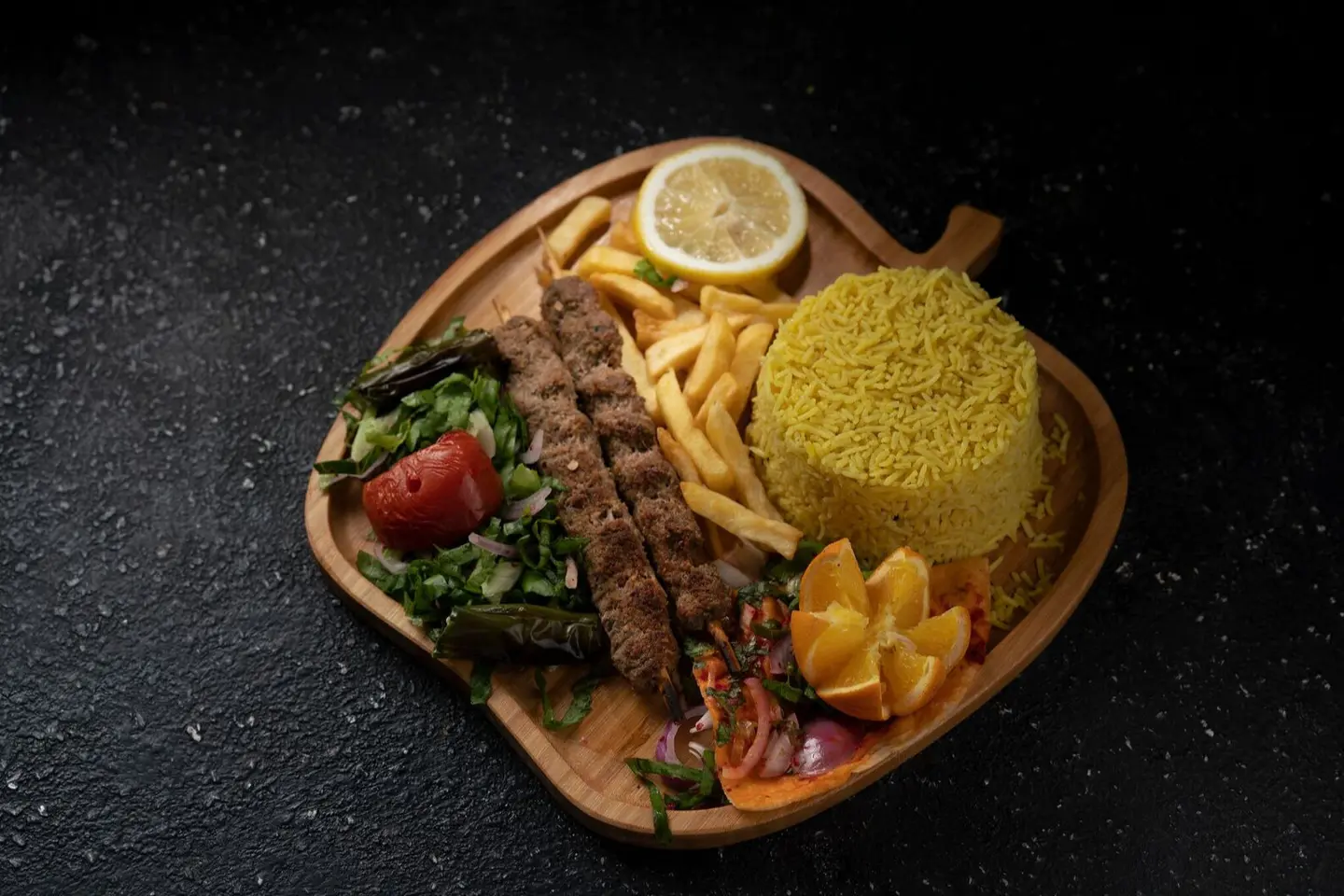 كباب لحم مع أرز - وسط