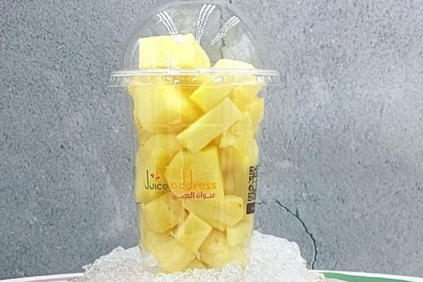 قطع اناناس - كوب صغير
