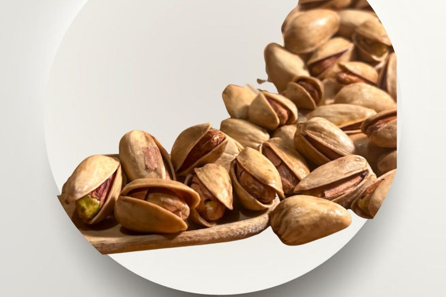 Lemon Akbari Pistachios - 1 Kg