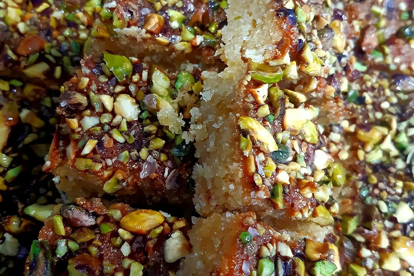 هريسة بالفستق الحلبي - نصف كيلو