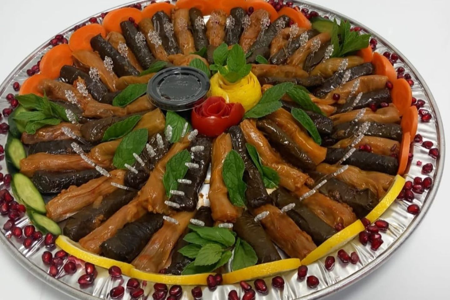 مشكل ورق عنب وملفوف  - كبير