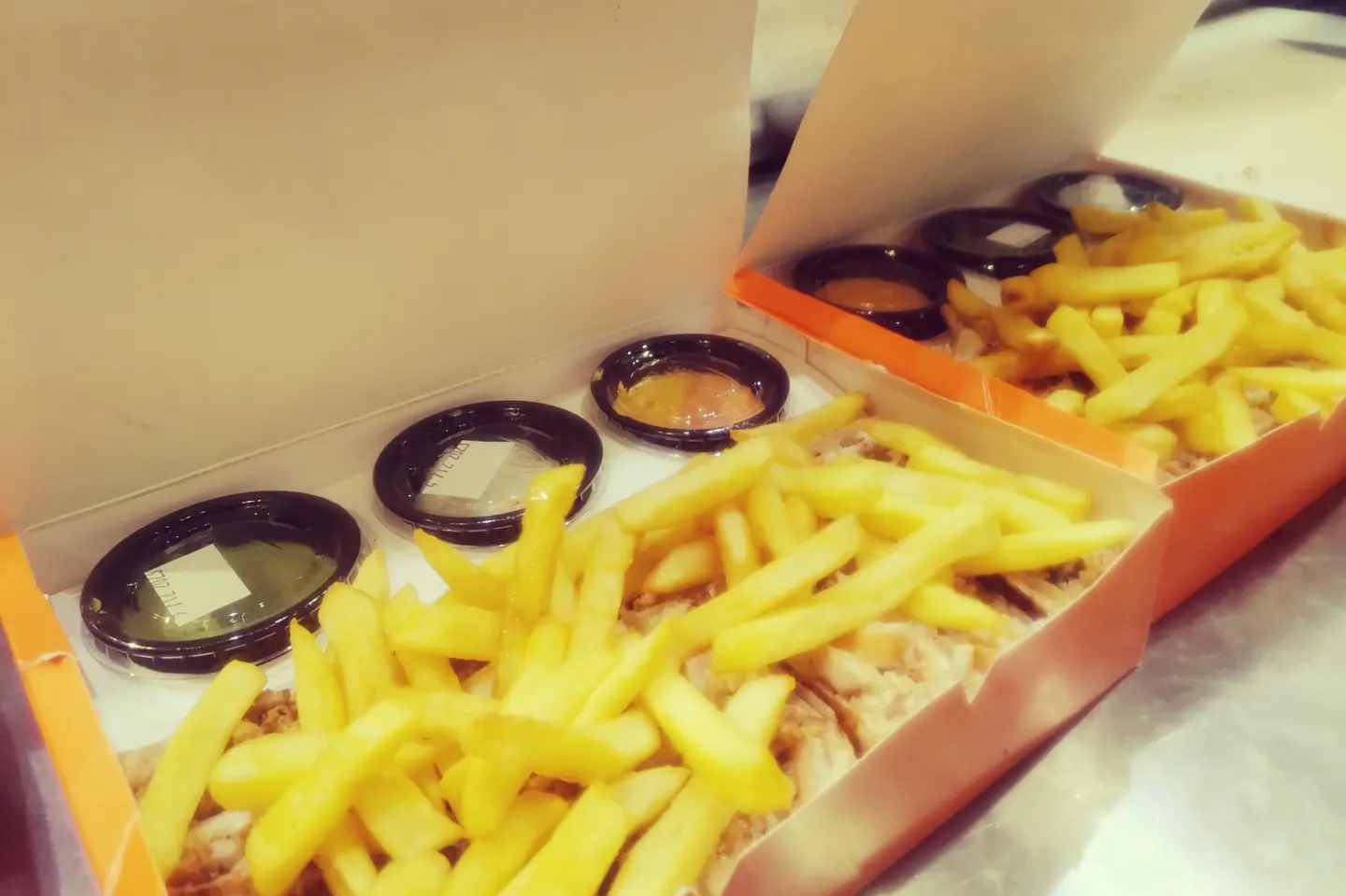 بوكس الرغيف الريفي  دجاج - بوكس الرغيف الريفي دجاج-وسط