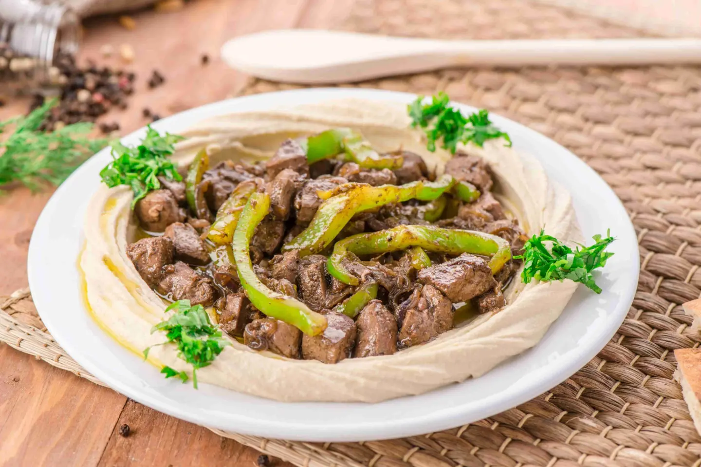 حمص بالكبدة - وسط