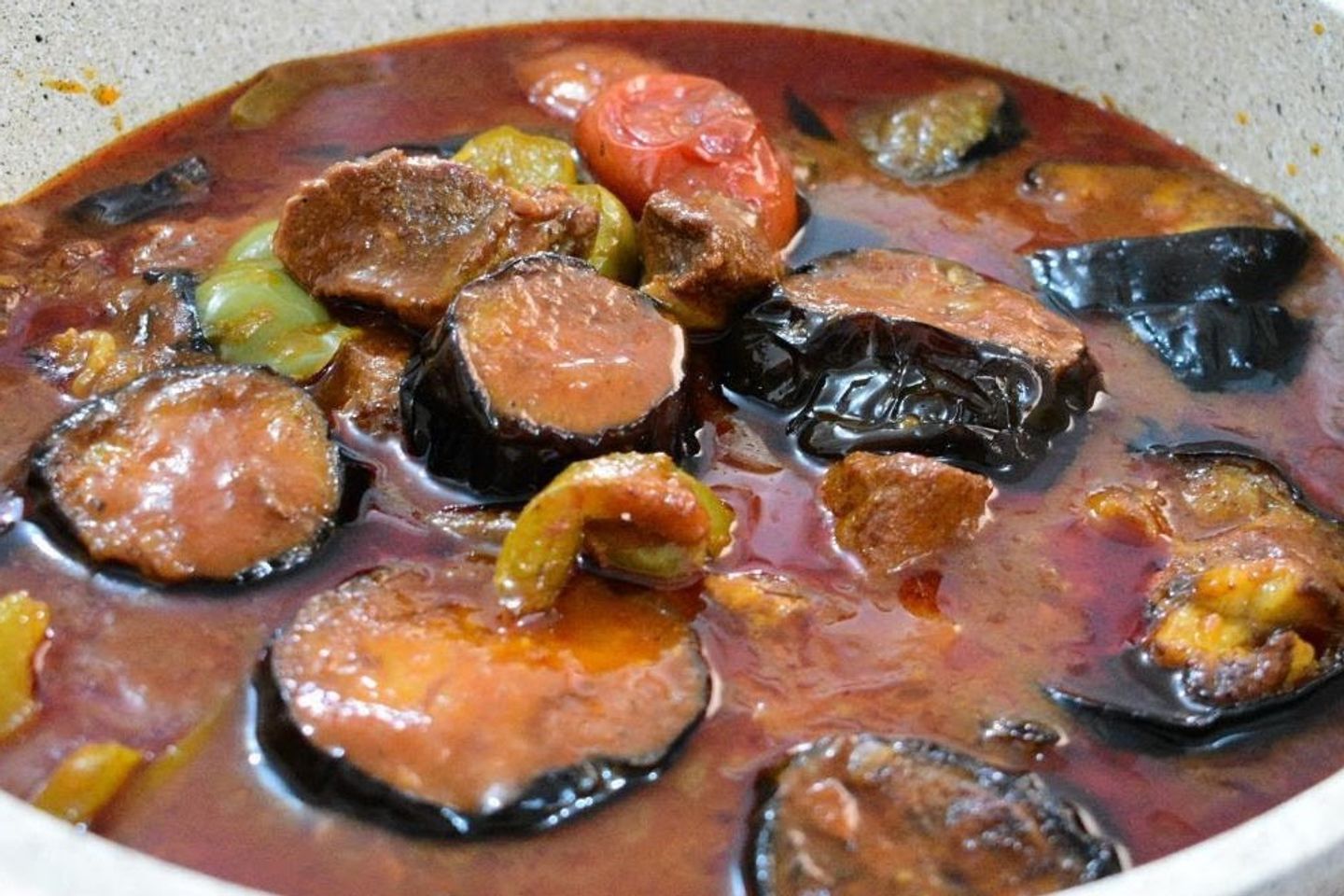 طاجن بطاطس وباذنجان - كبير