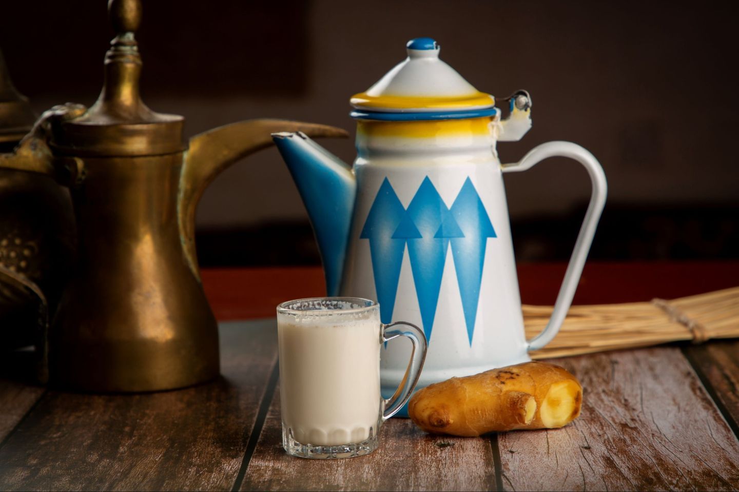 حليب ساخن بنكهة الزنجبيل ترمس - وسط ٤٠٠ مل