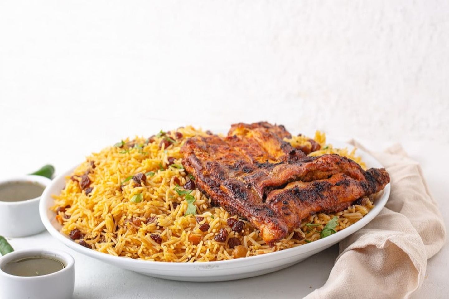 دجاج على الفحم مع الأرز - نص دجاجة مع رز