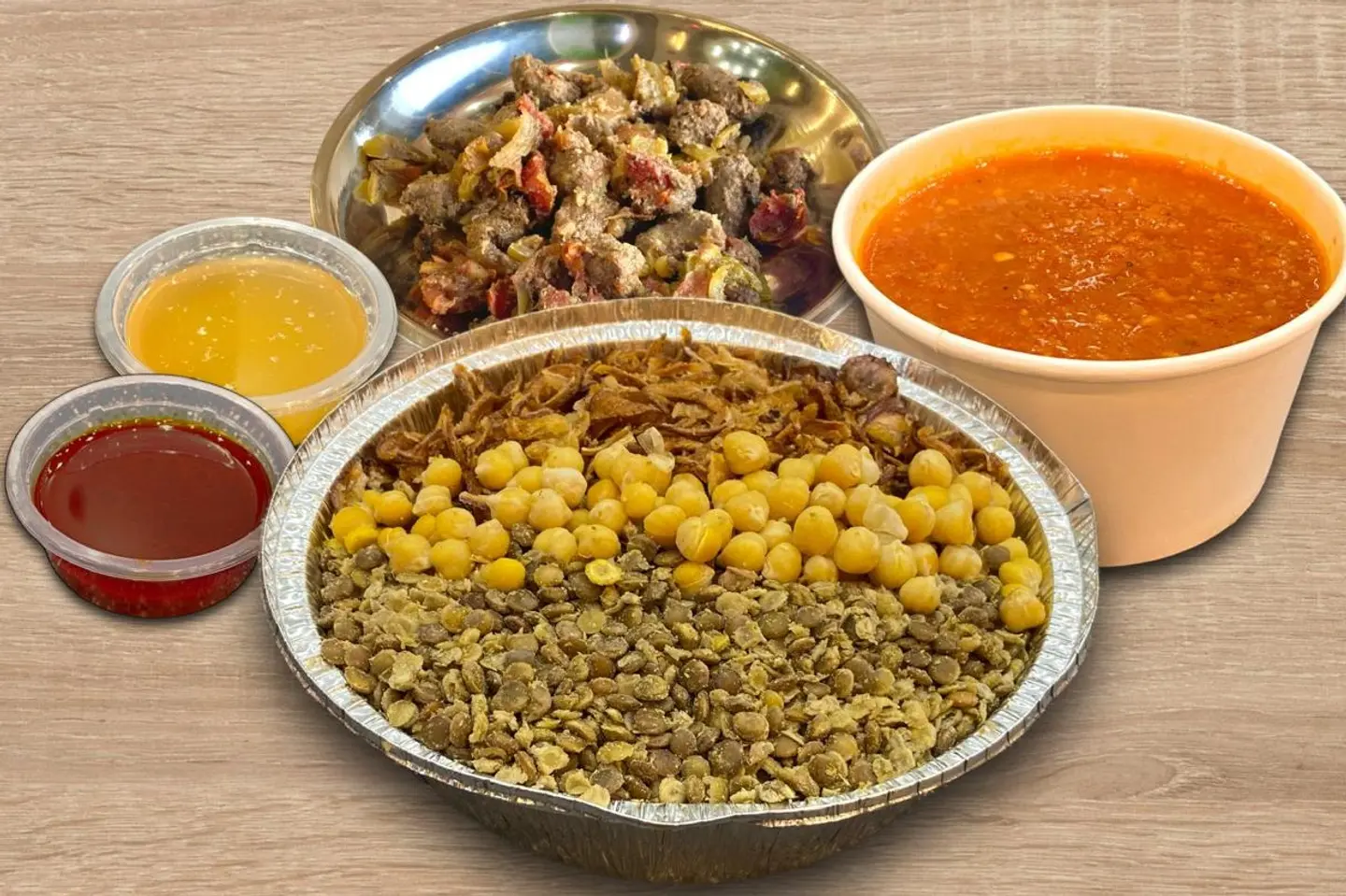 كشري بالسجق - وسط