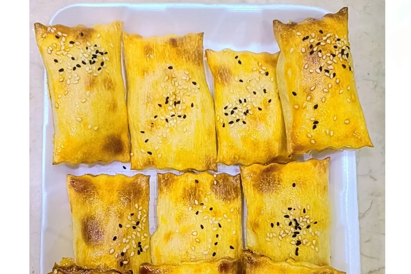 يغمش جبنة -  صغير