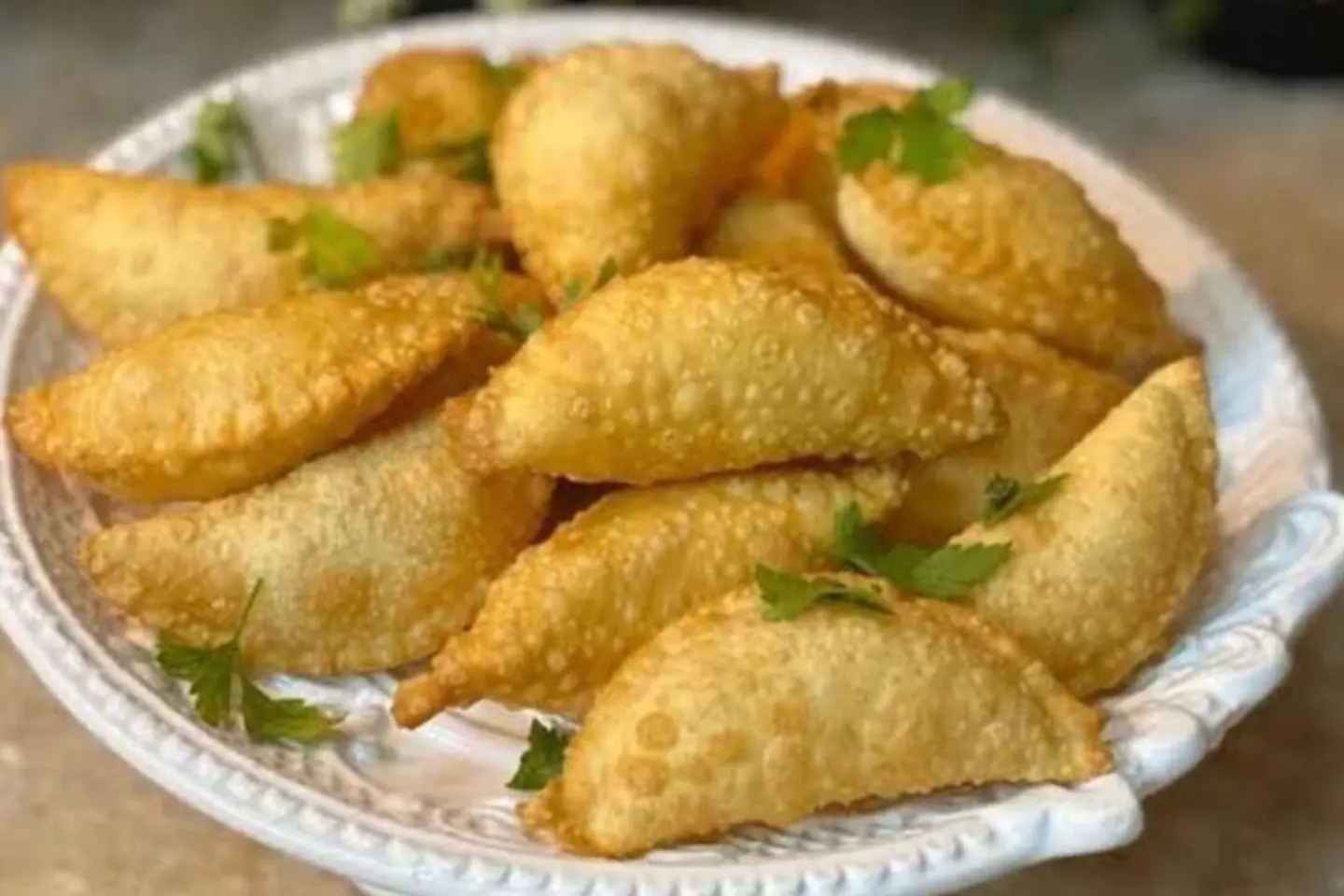 بف جبنة بيضي -  صغير