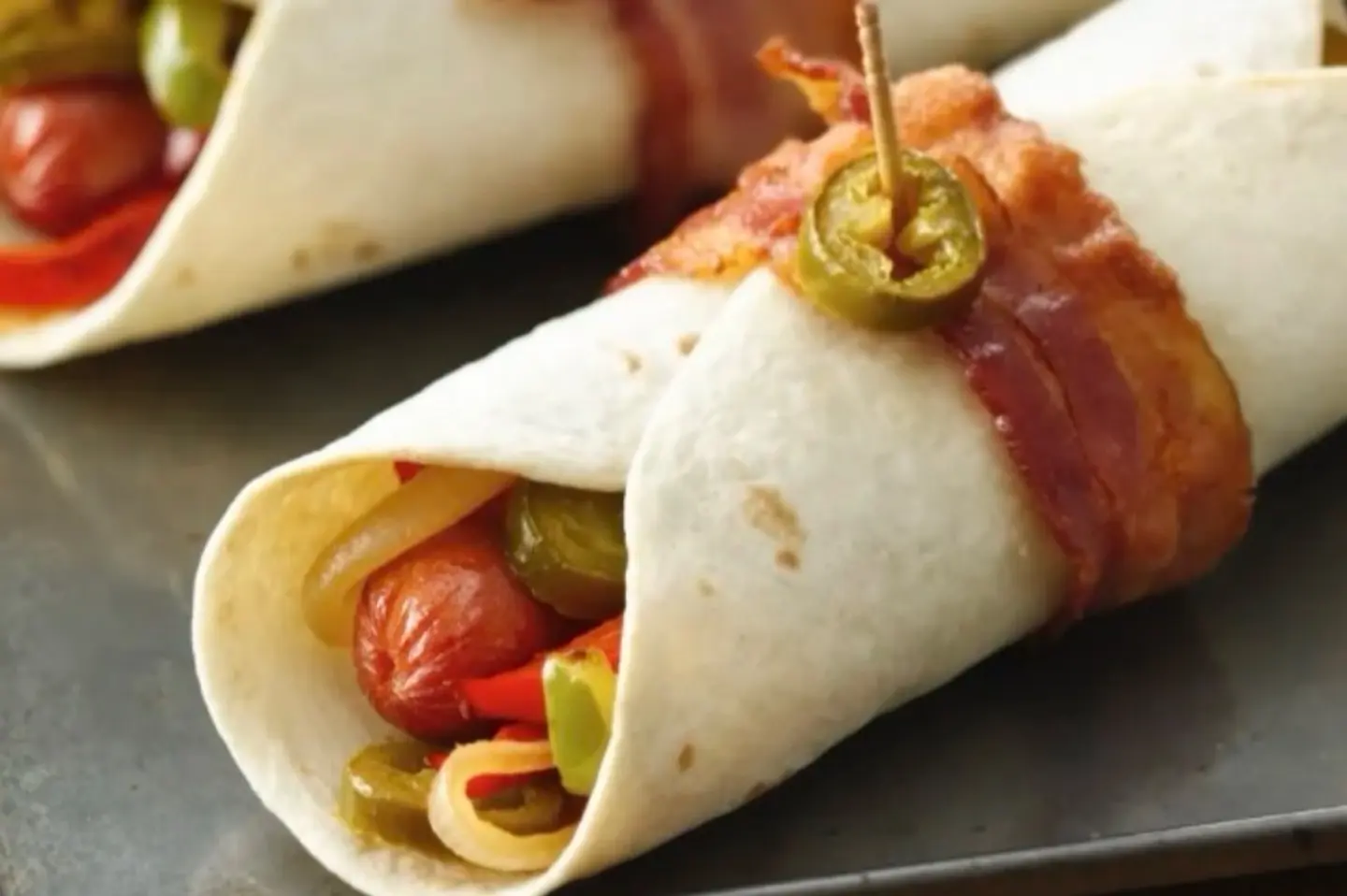 راب نقانق - ساندوتش